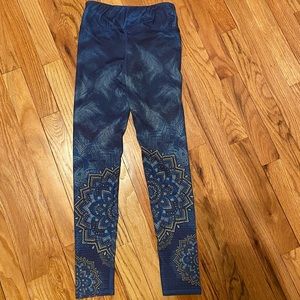 Patterned leggings